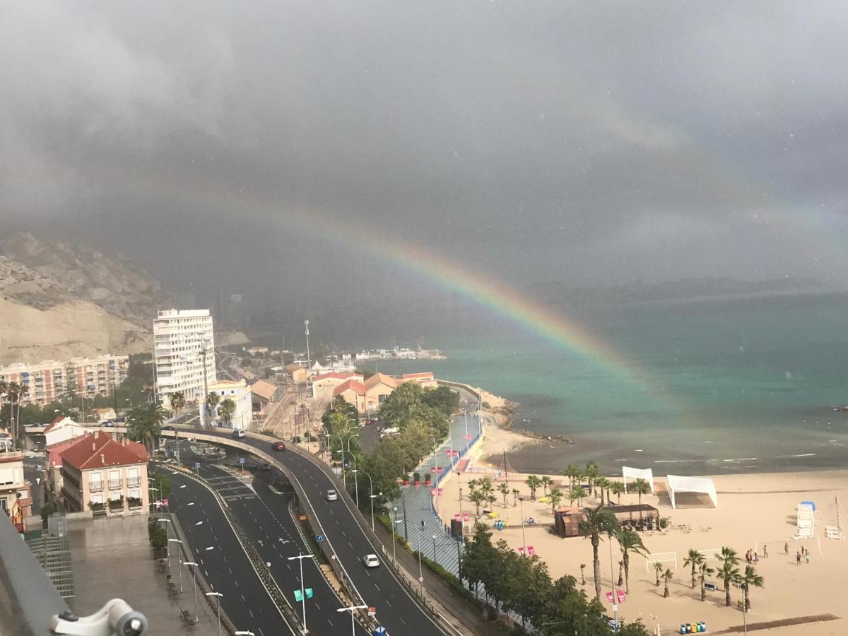Apartamento Con Vistas Al Mar Primera Linea De Playa Del Postiguet Alicante Luaran gambar