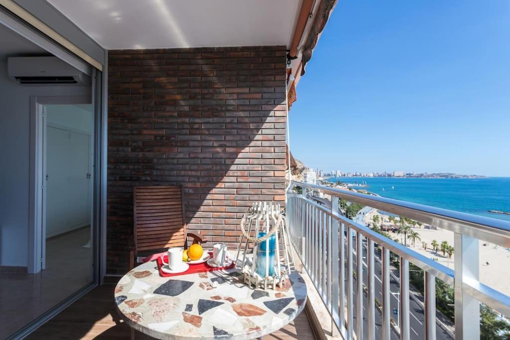 Apartamento Con Vistas Al Mar Primera Linea De Playa Del Postiguet Alicante Luaran gambar