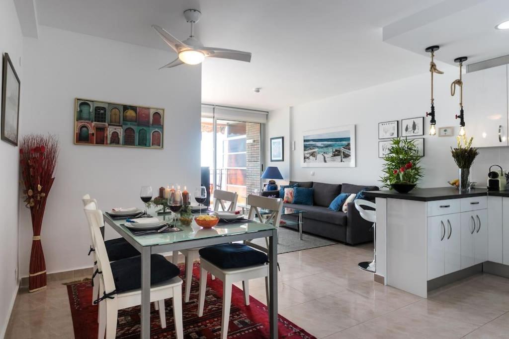 Apartamento Con Vistas Al Mar Primera Linea De Playa Del Postiguet Alicante Luaran gambar