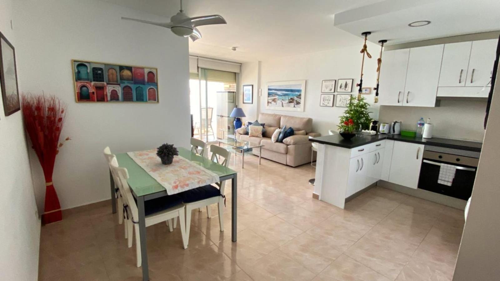Apartamento Con Vistas Al Mar Primera Linea De Playa Del Postiguet Alicante Luaran gambar