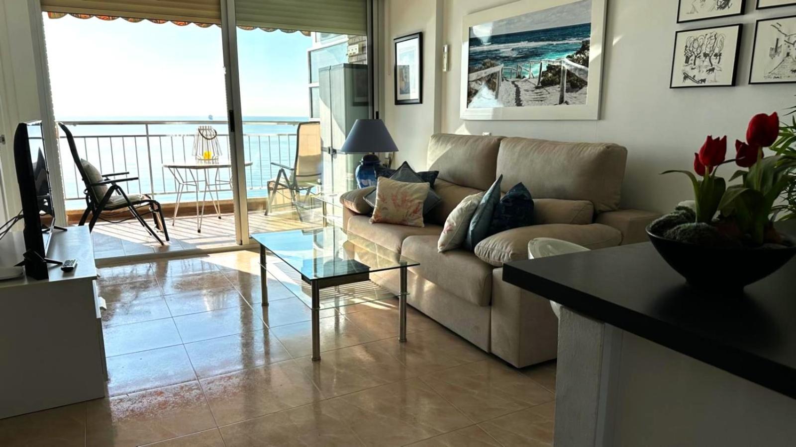 Apartamento Con Vistas Al Mar Primera Linea De Playa Del Postiguet Alicante Luaran gambar