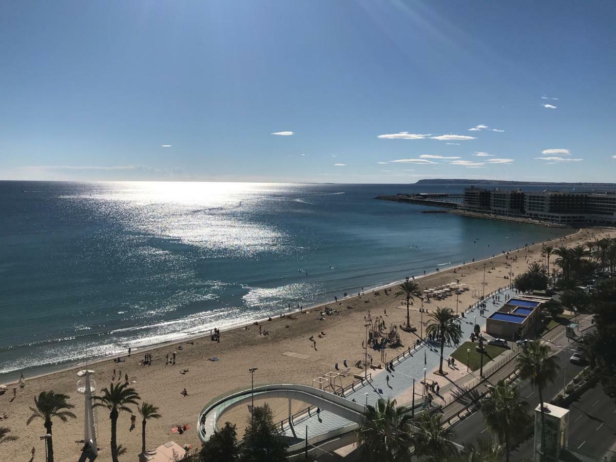 Apartamento Con Vistas Al Mar Primera Linea De Playa Del Postiguet Apartment Alicante Luaran gambar